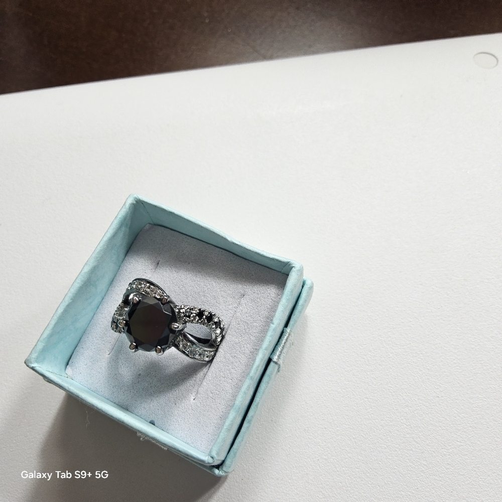BLACK DIAMOND 2.5CT ROUND BLACK DIAMOND RING - Picture 5 of 9